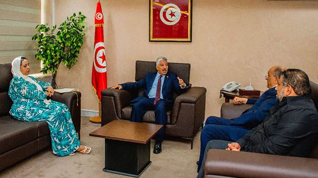 سبل الحد من مظاهر التكوين العشوائي محور لقاء وزير التشغيل بوفد من منظمة الأعراف