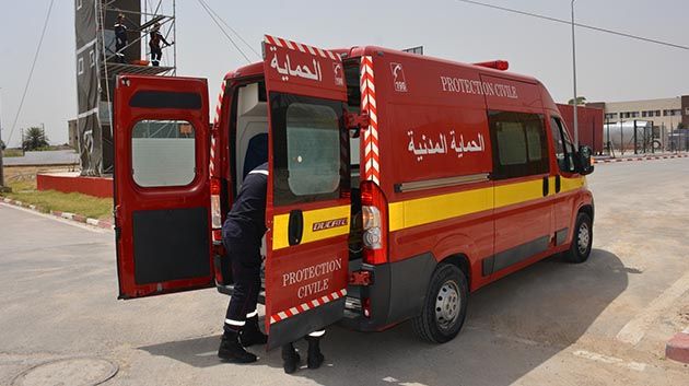 المكنين: إصابة 6 عملة في حادث إصطدام حافلة بآلة جارفة
