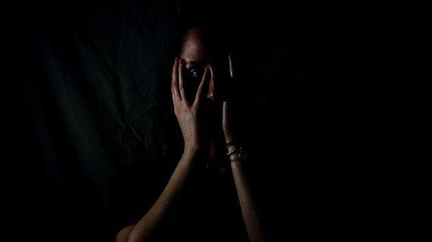 دراسة: 'النساء ضحايا العنف لازلن يشكين من سوء المعاملة في الوحدات الأمنية'