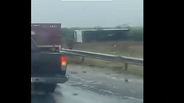 بوفيشة: انزلاق حافلة سياحية بسبب الأمطار