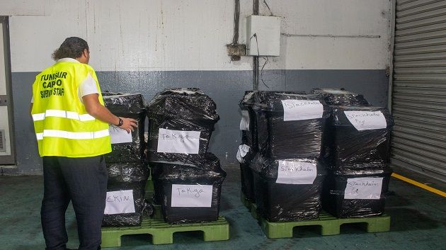 شحن أوّل دفعة من المواد الانتخابية إلى الخارج