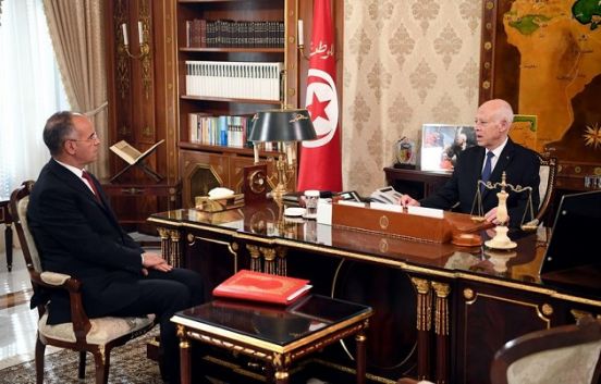 رئيس الجمهورية يستقبل رئيس الحكومة