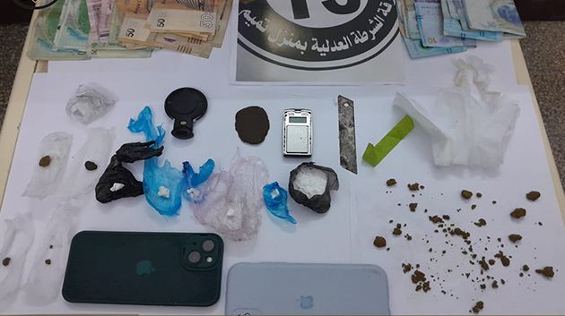 قليبية: الاحتفاظ برجل وفتاة من أجل مسك واستهلاك وترويج المخدرات