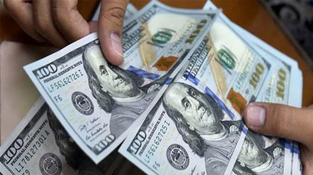 نجح في إقناعه بتَحويلِ الأوراق إلى عُمْلَة أجنبية: فرقة الأبحاث العدلية بمساكن تُطيح بأفراد عِصابة
