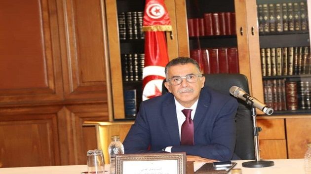 وزير أملاك الدولة يدعو لتذليل الصعوبات التي تعيق تقدّم إنجاز المشاريع الكبرى