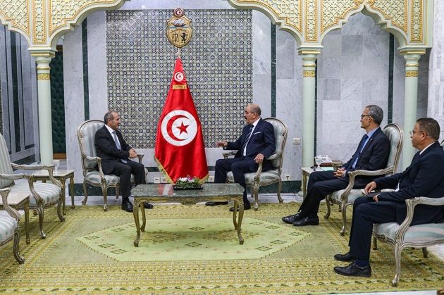 وزير الخارجية يجري مكالمة مع نظيره اللبناني ويلتقي السفير اللبناني لدى تونس