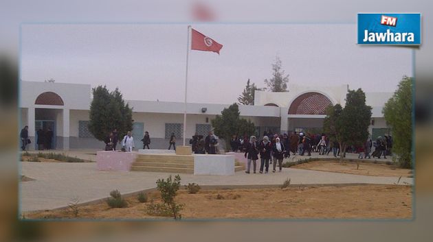 تطاوين : تعطل الدروس بمعهد حي المهرجان بسبب نوع من الحشرات