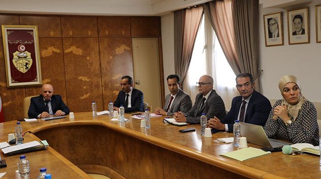 وضعية مجمع الخطوط التونسية محور جلسة عمل بوزارة النقل