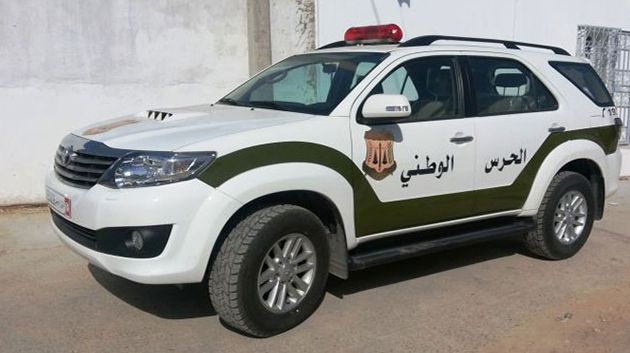تطاوين: حجز شاحنتيْن محمّلتيْن بأكثر من 41 ألف قارورة مشروبات كحولية