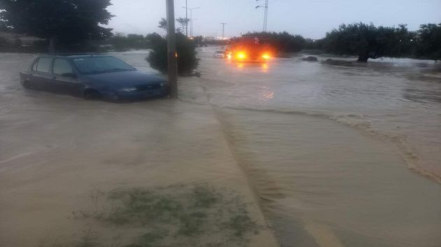 انقطاع الطريق بمدخل القلعة الصغرى 