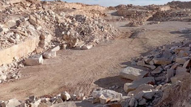 استغلال عشوائي لمقاطع الرخام.. الإحتفاظ بـ11 شخصًا في الكاف