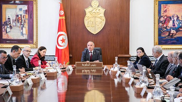 رئاسة الحكومة تحدث 'لجنة المشاريع الكبرى'