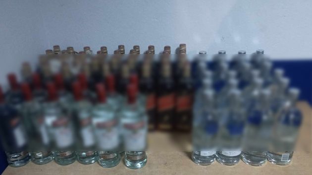 إحباط محاولة تهريب حوالي 72 قارورة مشروبات كحوليّة فاخرة