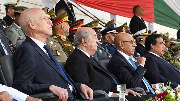 رئيس الجمهورية يحلّ بتونس بعد مشاركته في الاحتفال بذكرى ثورة التحرير الجزائرية