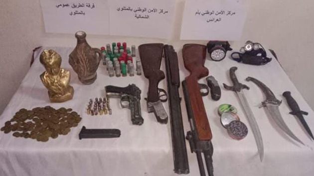 المتلوي: حجز قطع أثرية ومسدس ناري