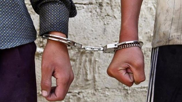 المنيهلة: إيقاف مروجيْ مخدّرات وحجز 919 صفيحة من 'الزطلة'