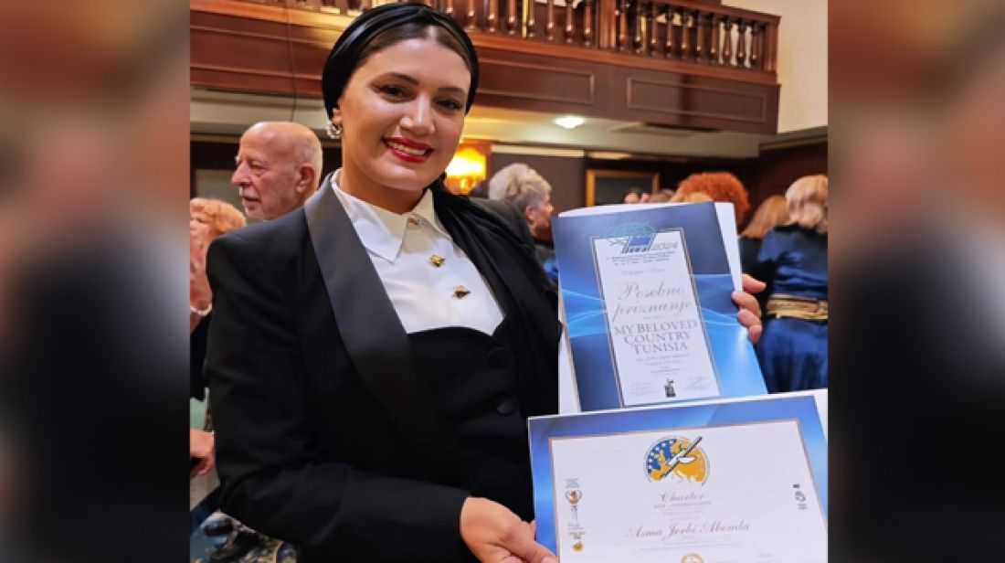 تونس – مذيعة الجوهرة اف ام أسماء الجربي تفوز بجائزة في مهرجان سولين بكرواتيا