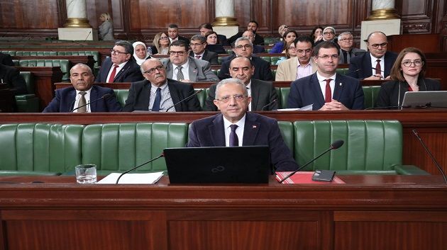 ارتفاع ميزانية وزارة الصحة و انتدابات لتدعيم الإطار الطبي وشبه الطبي