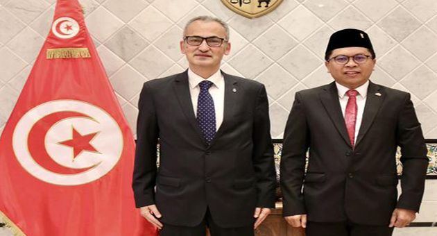 محور لقاء بين كاتب الدولة للخارجية والسفير الأندونيسي لدى تونس
