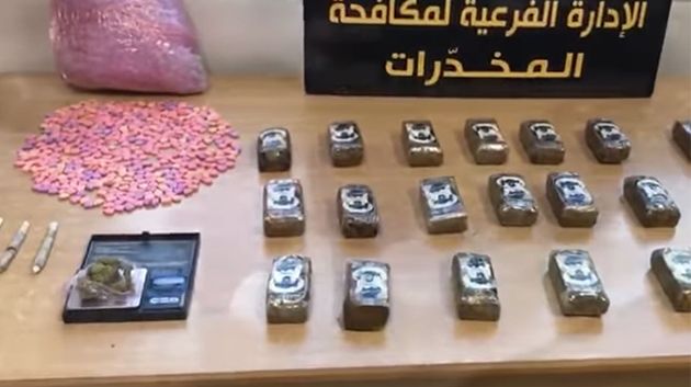 الإحتفاظ برجل وإمرأة وحجز أكثر من 20 ألف قرص 'اكستازي'