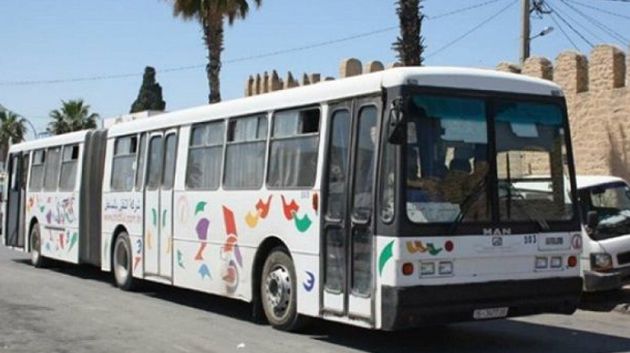 سقط من حافلة تابعة لشركة النقل بالساحل.. الحالة الصحّية للتلميذ (فيديو)