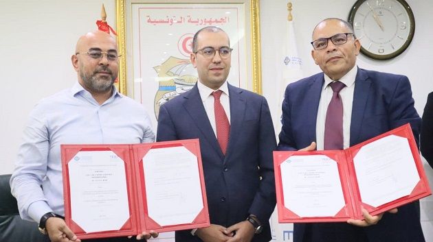 توقيع 9 عقود خاصة ببرنامج الانتقال الطاقي في المباني العمومية