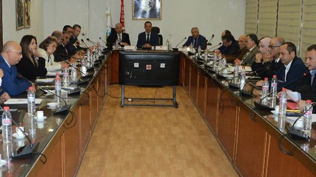 الاتفاق على تكوين خلية متابعة وتنسيق لإنجاح موسم جني وتصدير الزيتون