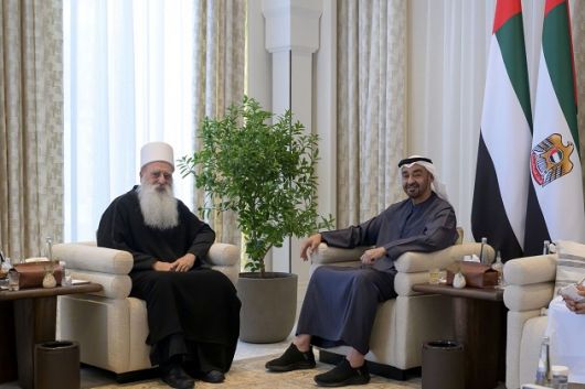 الشيخ محمد بن زايد يستقبل زعيم الطائفة الدرزية في إسرائيل