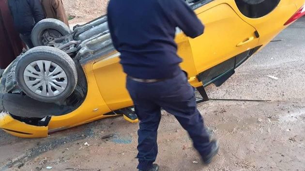 أريانة: وفاة شخص وإصابة آخر إثر انقلاب سيارة 'تاكسي'