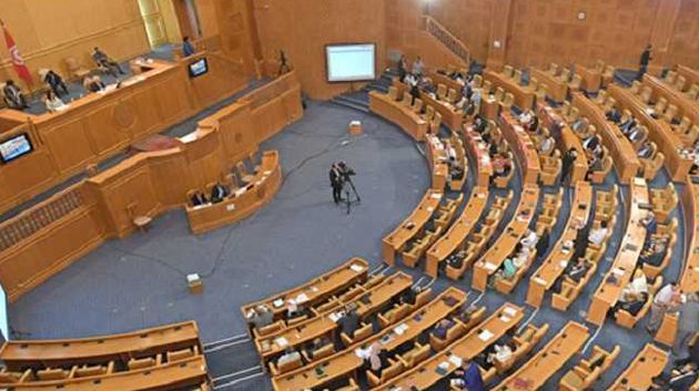 بمناسبة عيد الثورة: مجلس الجهات والأقاليم يؤكّد أنّ تونس في حاجة إلى جهود كافة أبنائها