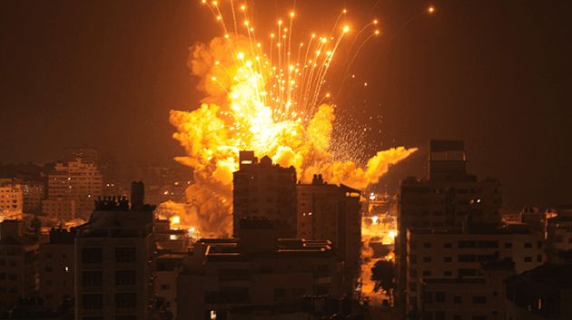 بينهم 7 أطفال: استشهاد 10 فلسطينيين من عائلة واحدة