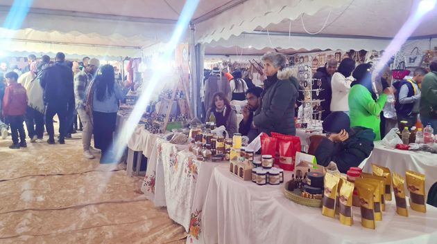 دوز: أكثر من 140 عارضًا يشاركون في الدورة 15 لمعرض الصناعات التقليدية