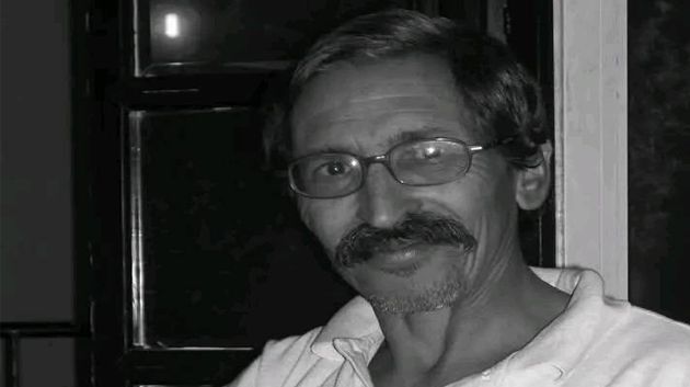 وفاة أحمد حاذق العرف