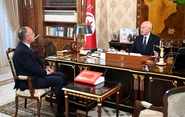 رئيس الجمهورية يستقبل رئيس الحكومة