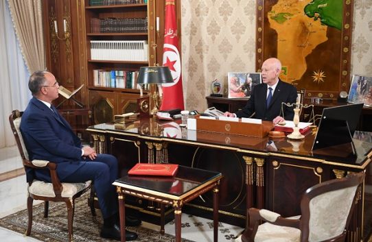 رئيس الجمهورية يصدر امرا يقضي بإدماج المعلمين والأساتذة النواب بالمدارس الابتدائية والإعدادية وبالمعاهد