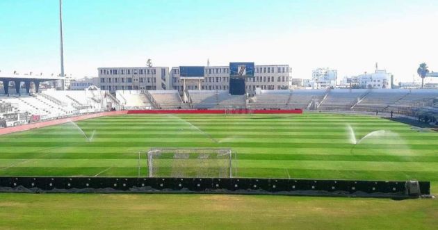 وصول الكراسي الخاصة بملعب الطيب المهيري