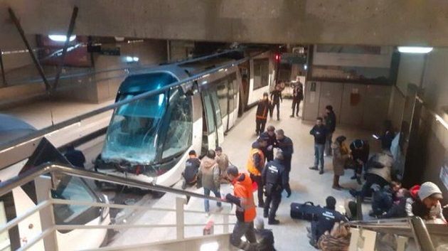 فرنسا.. إصابة 50 شخصا في حادث تصادم بين قطارين