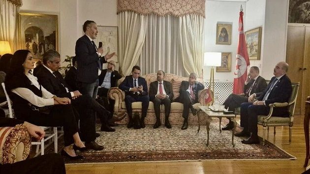 وزير الخارجية يلتقي عددا من الكفاءات التونسية في إيطاليا