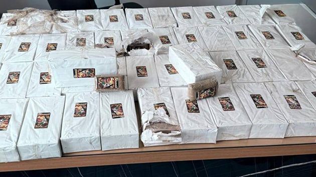 تفكيك شبكات ترويج مخدرات وحجز 327 صفيحة من 'القنب الهندي'