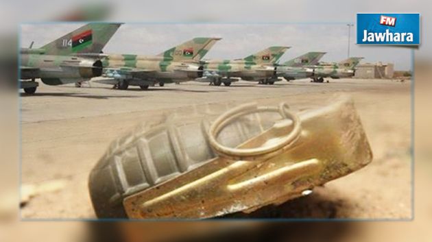 ليبيا : العثور على 21 قنبلة قرب قاعدة طبرق الجوية
