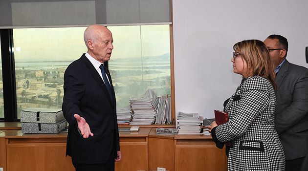 سعيّد يؤدي زيارة فجئية الى مقري لجنة المصادرة والمالية