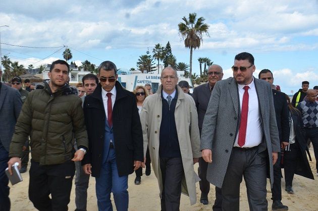 خلال زيارته إلى سوسة : وزير البيئة يوصي بضرورة حوكمة قطاع النظافة والعناية بالبيئة