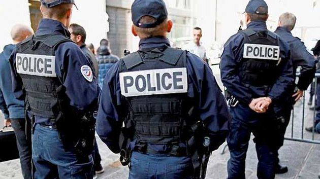 فرنسا.. قتيل و5 جرحى من عناصر الشرطة في عملية طعن