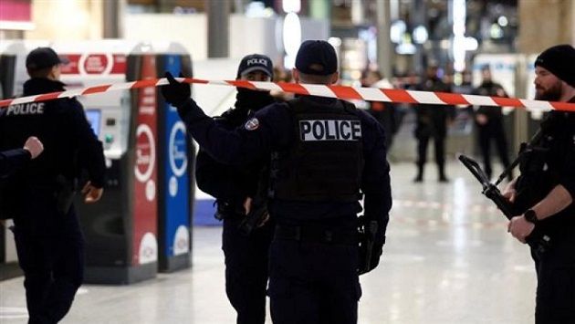 عملية طعن في فرنسا.. معلومات أولية حول هوّية المشتبه به