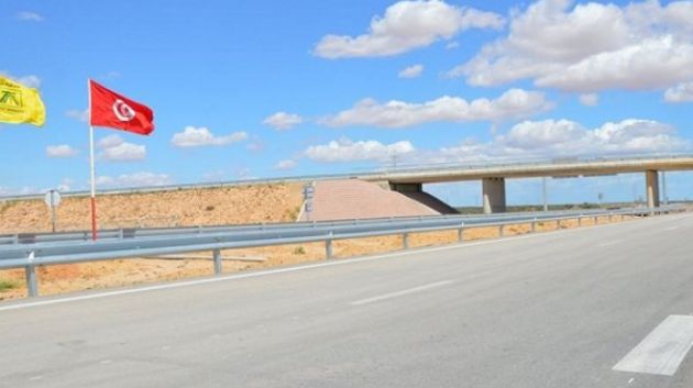 إنطلاق أشغال تقوية المعبّد على الطريق السيارة أ1 بين بوفيشة ومحوّل مطار النفيضة