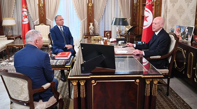 فحوى لقاء رئيس الجمهورية برئيس الحكومة وكاتب الدولة لدى وزير الفلاحة (فيديو)