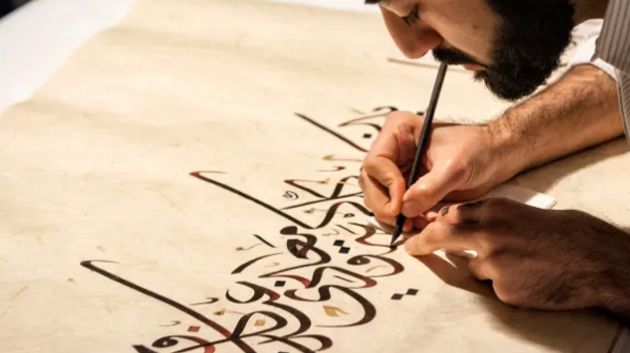 الإيسيسكو تدرس إنشاء مركز للخط العربي والمخطوط