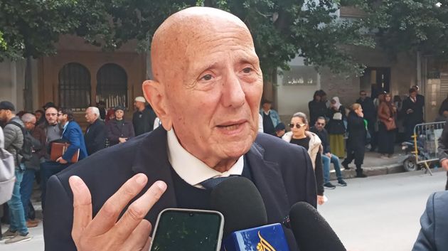 نجيب الشابي: 'سنقاطع جلسة اليوم في صورة عدم حضور المتهمين'