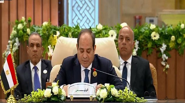 انطلاق القمة العربية الطارئة في القاهرة