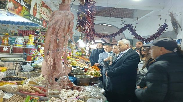 وزير التجارة يعاين وضعية التزويد والأسعار في أسواق بنابل